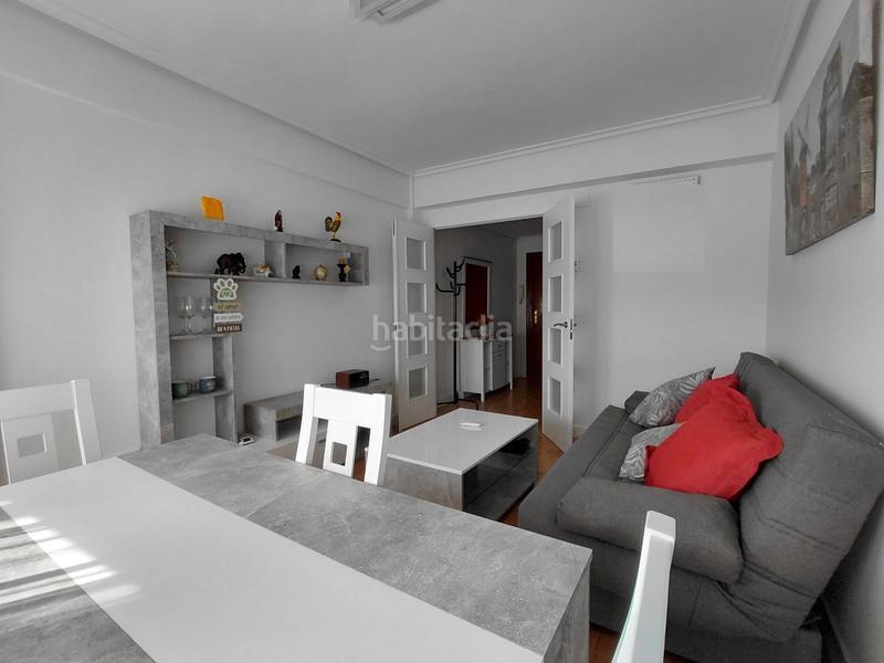 Foto 7cd416da-7a68-4c1a-81f6-275f04da46fe. Apartamento en avenida de alfonso pena 1 apartamento céntrico recién reformado en Santo Domingo de la Calzada