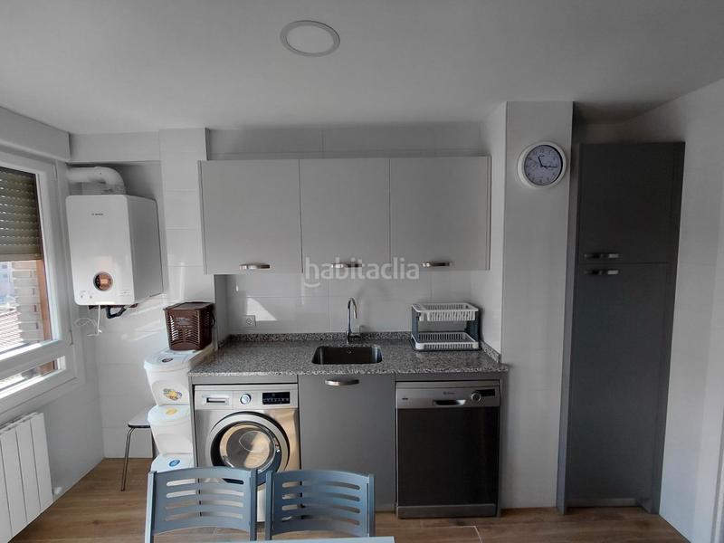 Foto e842a047-569e-41b8-9b50-3cdbdebc3ebd. Apartamento en avenida de alfonso pena 1 apartamento céntrico recién reformado en Santo Domingo de la Calzada