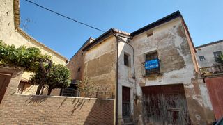 Haus  Luis cereceda bartolomé 2-4. Casa en venta en hervias.
