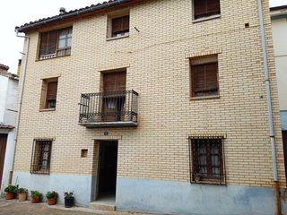 Haus in San esteban 8. Casa en venta en badaran.