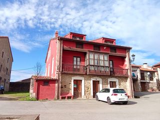 Casa a Udías. Casa en venta en la hayuela, 5 dormitorios.
