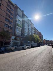 Oficina a Santiago Amón