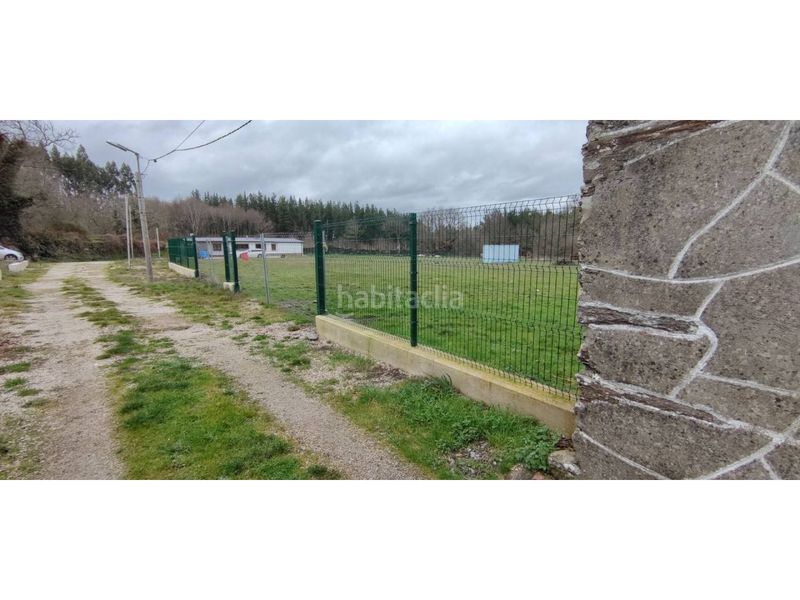 Foto daa8667f-755d-4958-90be-06a334e93679. Terreno residencial en Guntín