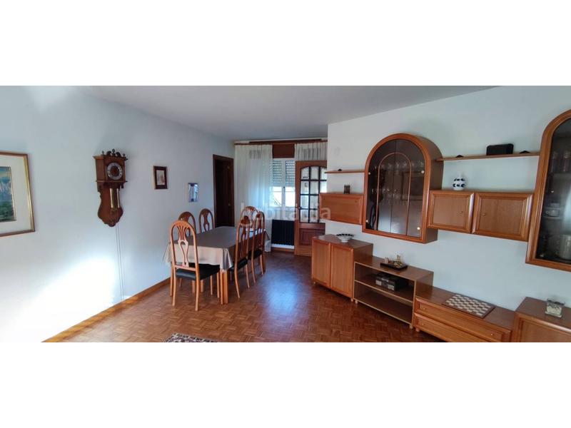 Foto 0e30297c-7aef-4d86-9b35-ac3c51f3a9ba. Maison avec parking dans Corgo (O)