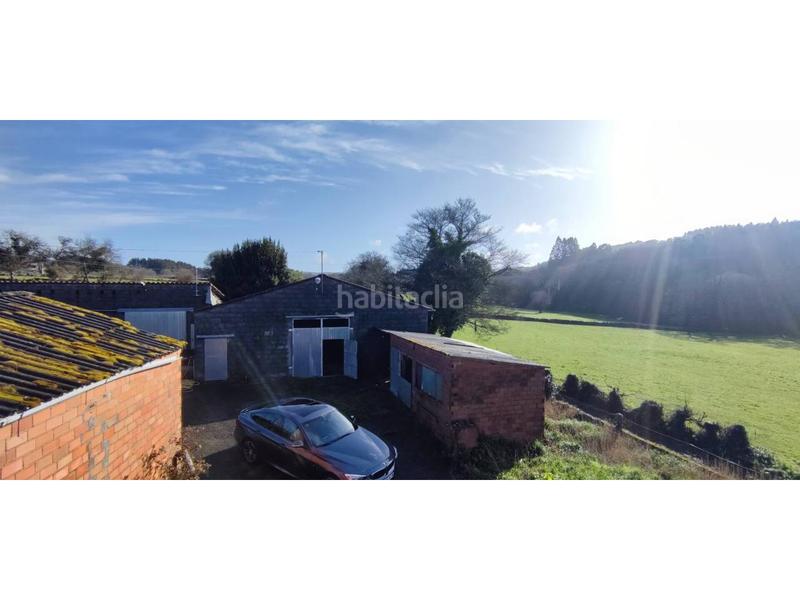 Foto 16f662bf-1750-424f-b5ac-73500e36e938. Maison avec parking dans Corgo (O)