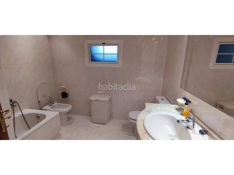 Foto 37611a29-493b-441d-8777-a393fd05c2d2. Maison avec parking dans Corgo (O)