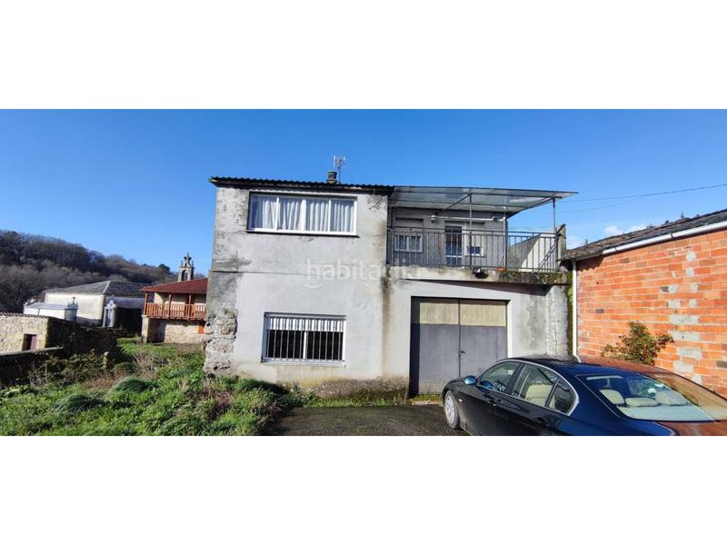 Foto b3557bbc-c88f-49e9-8f9f-3da8e5d69e46. Maison avec parking dans Corgo (O)