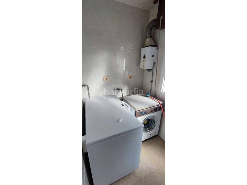 Foto bed67b30-eecd-4aa8-9a59-24b0563059e8. Maison avec parking dans Corgo (O)