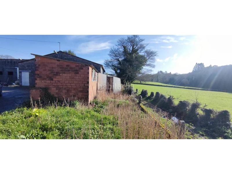 Foto c169e43e-9de6-45c6-abff-8f558fb05650. Maison avec parking dans Corgo (O)