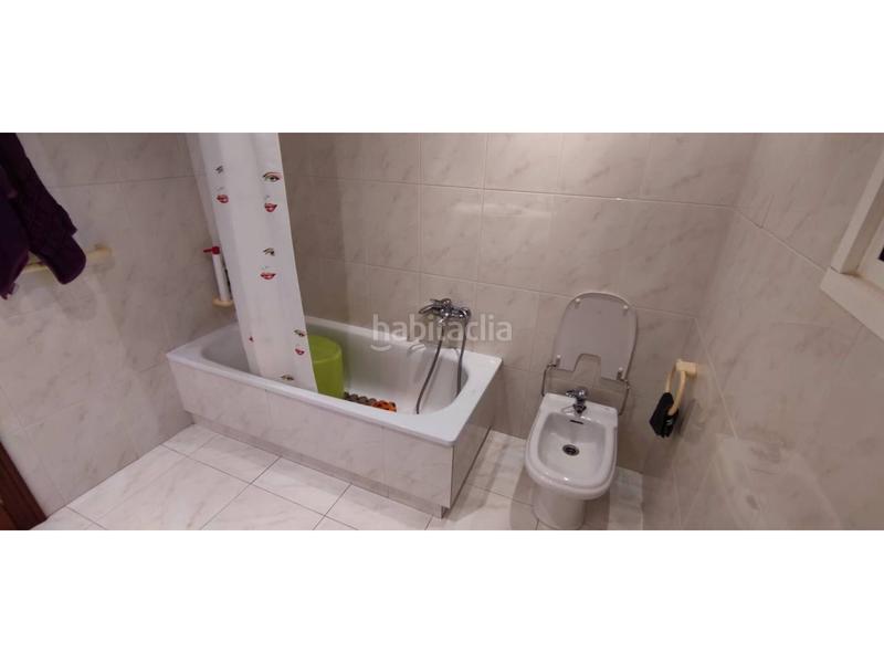 Foto f346de1a-e4b4-45b6-9c95-816868cd4ba3. Maison avec parking dans Corgo (O)