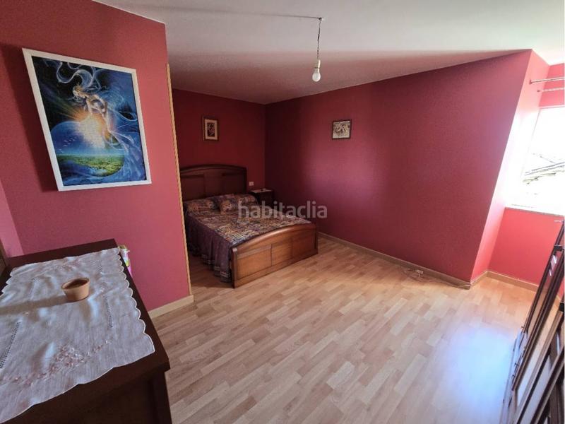 Foto 3b8655bf-f354-4bf7-85b2-e8f7b3a89ec6. Casa con parcheggio in Friol