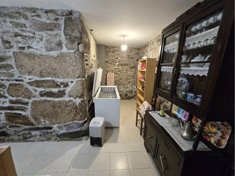 Foto 4c9bdded-23f1-49ca-8a86-4956c58de51d. Casa con parcheggio in Friol