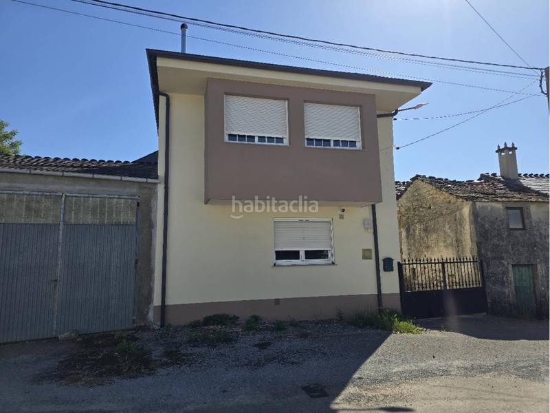 Foto 796cffac-9dc6-4e8a-8890-cfb13bcbcf7a. Casa con parcheggio in Friol