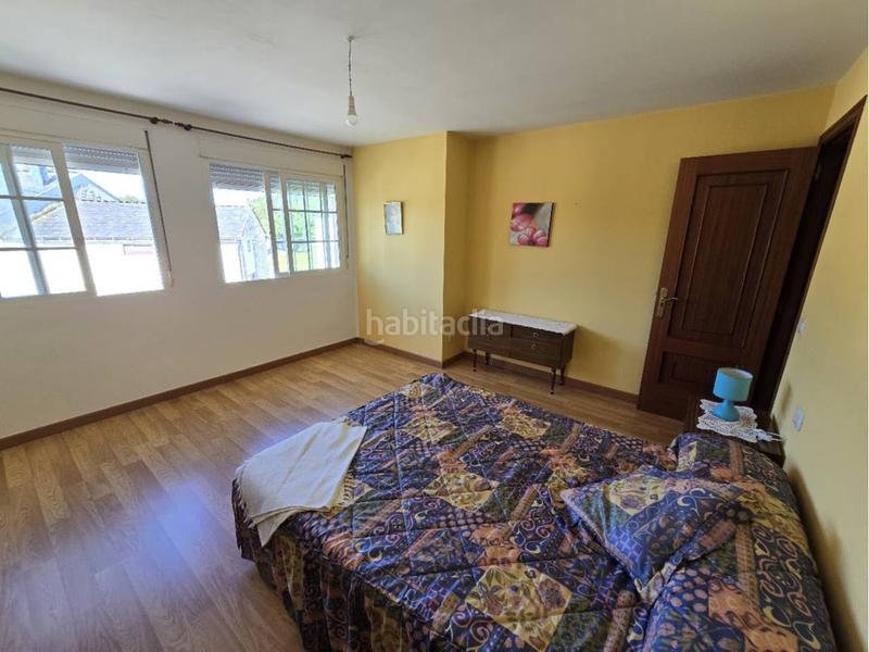 Foto 9d9dbeb5-40fc-42ae-9158-c25b1b402710. Casa con parcheggio in Friol