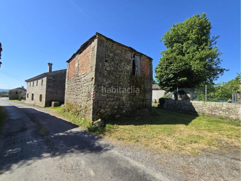 Foto 1ea46868-262c-4dbe-933c-8d3e1ebdbecd. Casa  con finca en narla en Friol