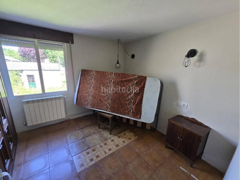 Foto 50ef0d4c-0569-45a0-967a-c84cc77e6d41. Casa  con finca en narla en Friol