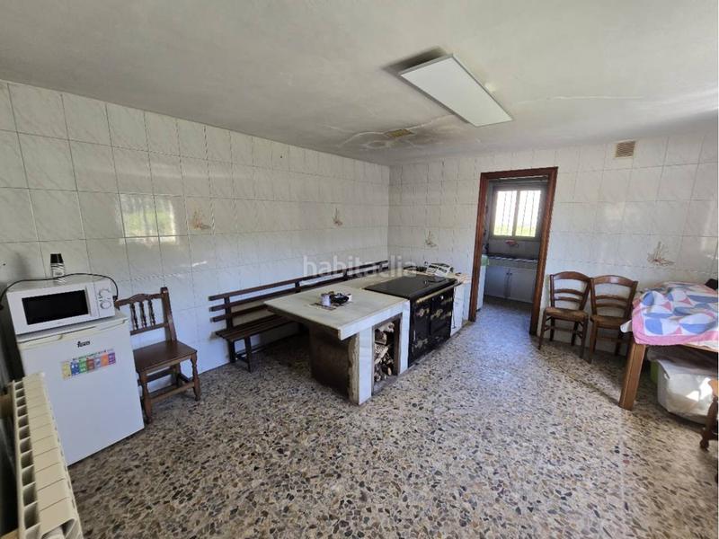 Foto 5fa50c1f-fb4e-47ce-b732-52ef35ca4d78. Casa  con finca en narla en Friol