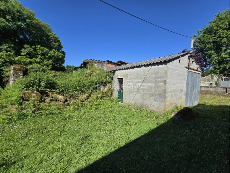 Foto 7be670ae-dcc4-4317-9338-0bd929cb692a. Casa  con finca en narla en Friol
