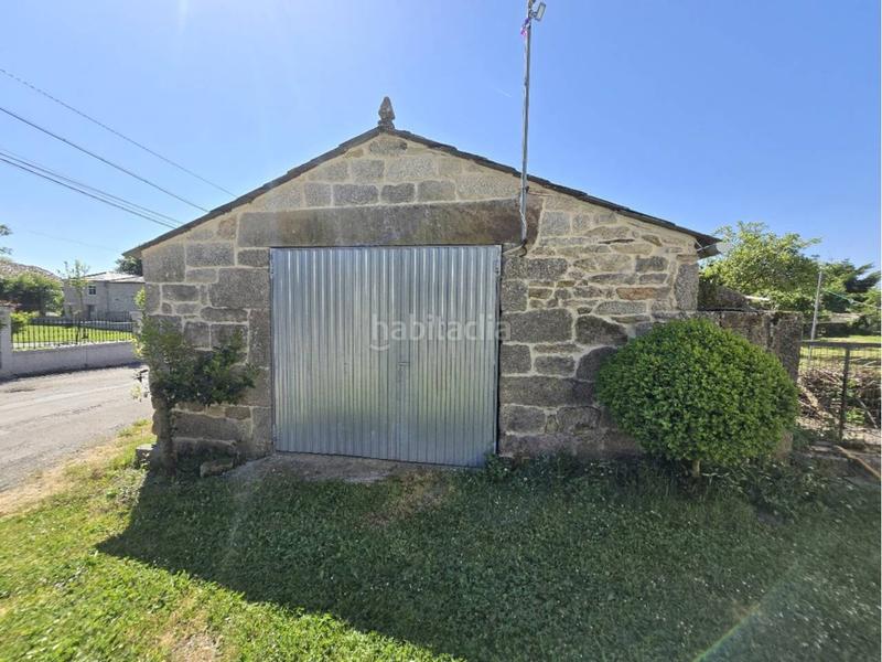 Foto a2595e50-39eb-44ee-81d7-5c8db44e3424. Casa  con finca en narla en Friol