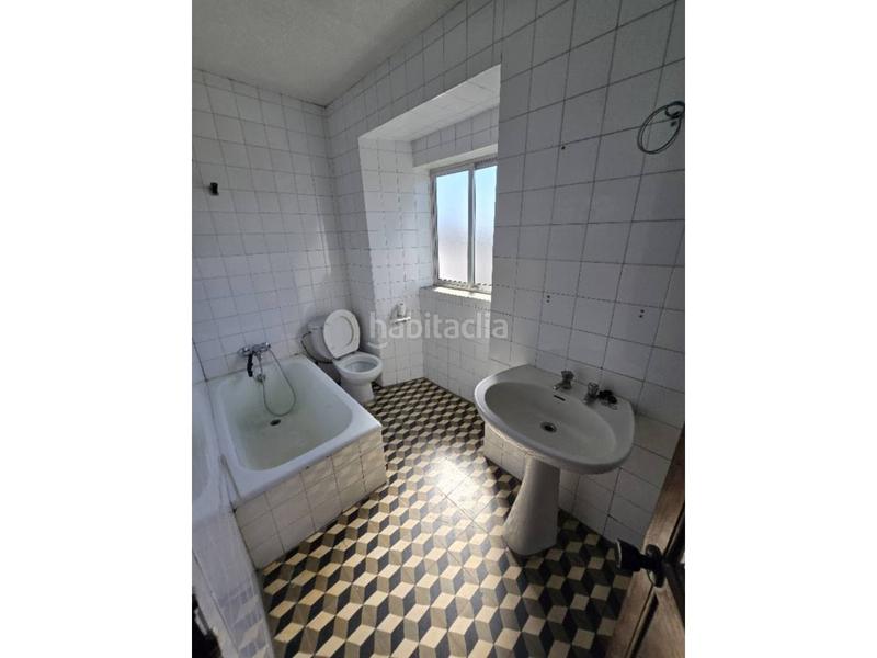 Foto c7c0c83a-b244-4837-86f9-571e47d38b26. Casa  con finca en narla en Friol