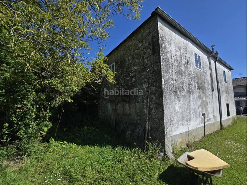 Foto c7c9268d-74f0-4b6d-afa0-deb880849eef. Casa  con finca en narla en Friol