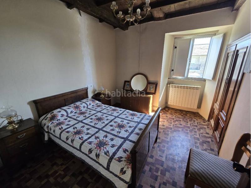 Foto c7e4d39d-c0e7-4d74-b896-8406084285c5. Casa  con finca en narla en Friol