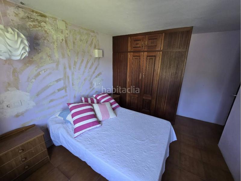 Foto dc0581fb-adaf-4049-86c6-0c545cc3eb5a. Casa  con finca en narla en Friol