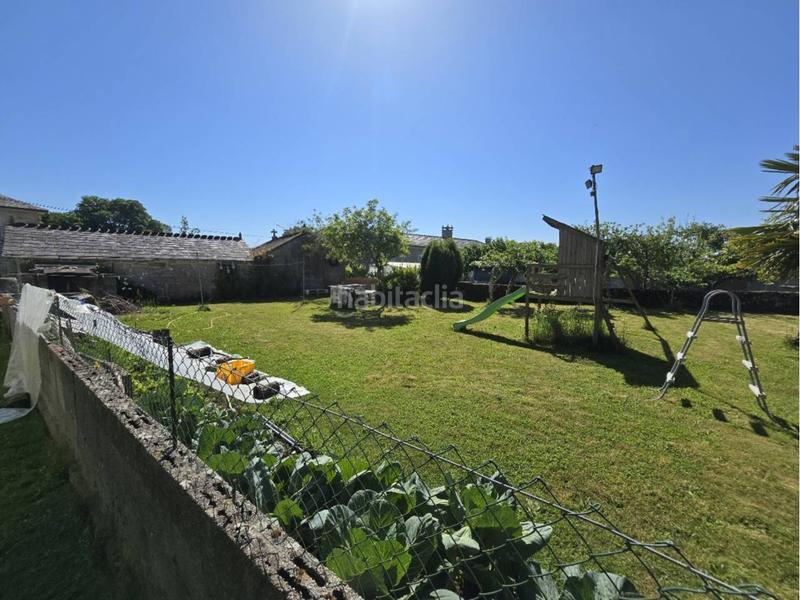 Foto e7d374a5-d957-4300-8eb8-0ff84bde6870. Casa  con finca en narla en Friol