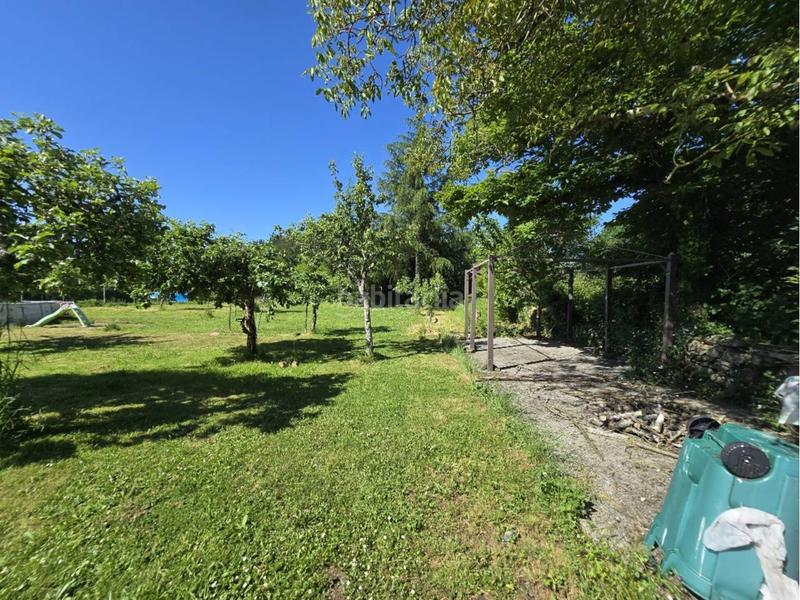 Foto fe6252e3-c3fe-4f21-9aad-96f4c95372d1. Casa  con finca en narla en Friol