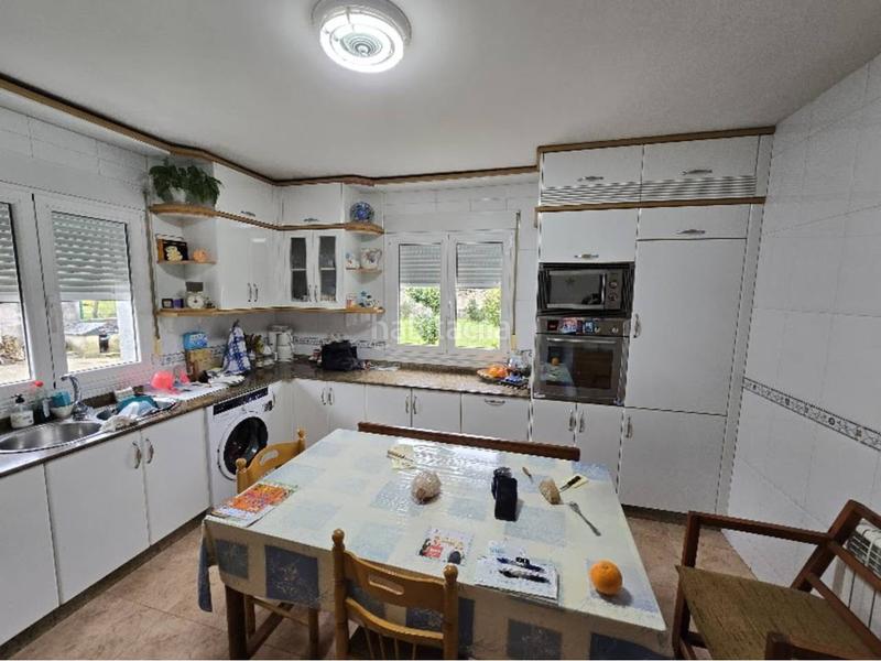 Foto b91034a6-8e93-4aa5-b71c-141f00cf4a78. Chalet with heating parking in Corgo (O)