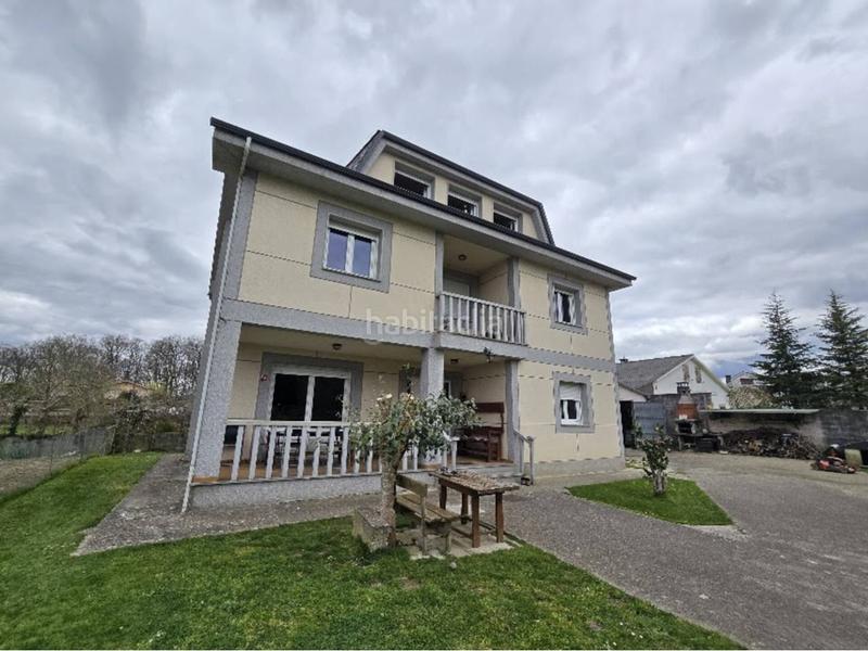Foto baee86db-8672-4bc7-bd0b-cd68ee470465. Chalet with heating parking in Corgo (O)