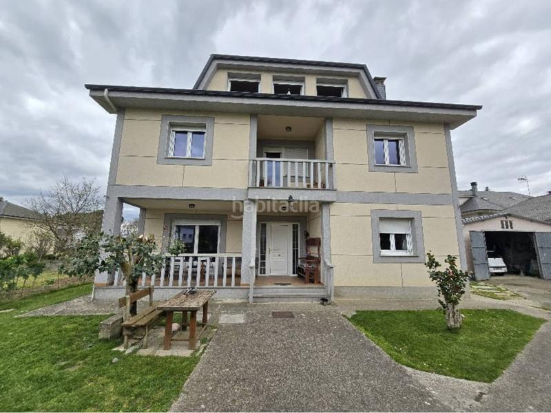 Foto f5b3ba65-ef4d-4a40-ae86-33ffd67a8296. Chalet with heating parking in Corgo (O)