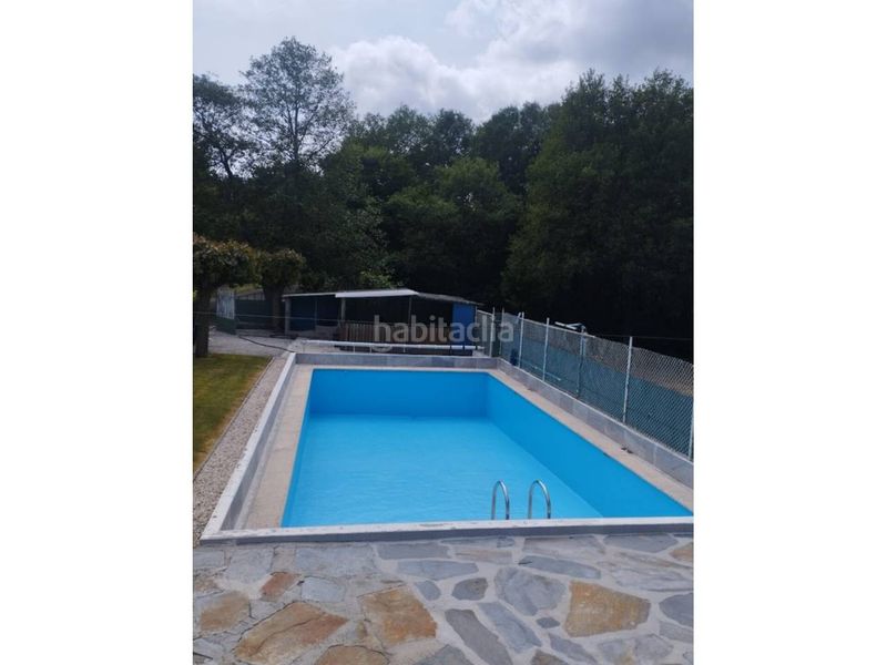 Foto bd9c1e41-2f4f-4f41-8583-f7d9cb1be487. Terreno residencial terreno edificable con espectacular piscina en Friol