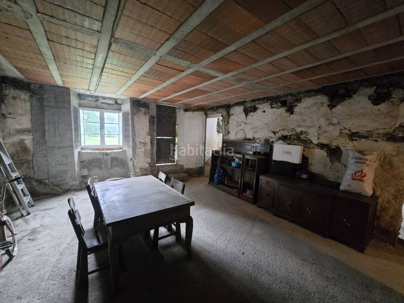 Foto bb988ef0-66af-4151-bf28-b695be99c80d. Casa amb aparcament a Friol