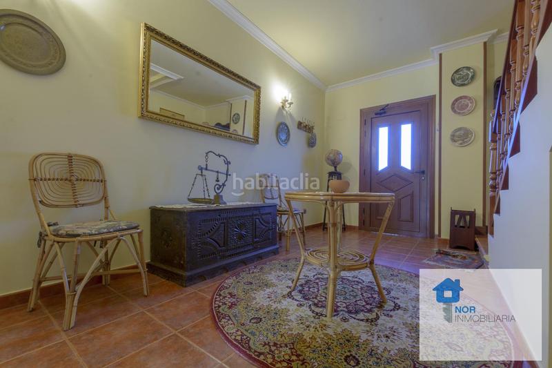 Foto 25d3feb0-6711-4861-a070-184a7c7202f0. Casa nor inmobiliaria vende en exclusiva casa de 379 m2 construidos, dentro de parcela privada de 1.438 m2, en pleno centro y en Liendo