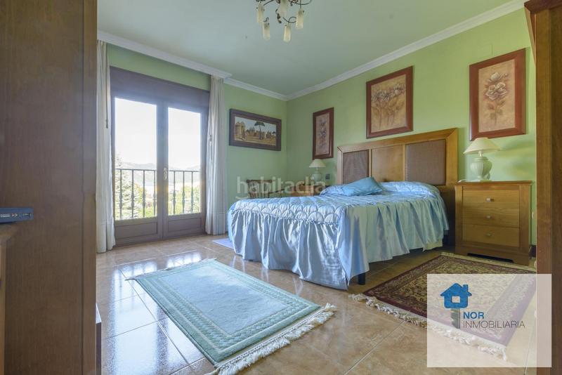 Foto 3dc54f33-af9f-40ac-bb13-c0b5f354ffed. Casa nor inmobiliaria vende en exclusiva casa de 379 m2 construidos, dentro de parcela privada de 1.438 m2, en pleno centro y en Liendo
