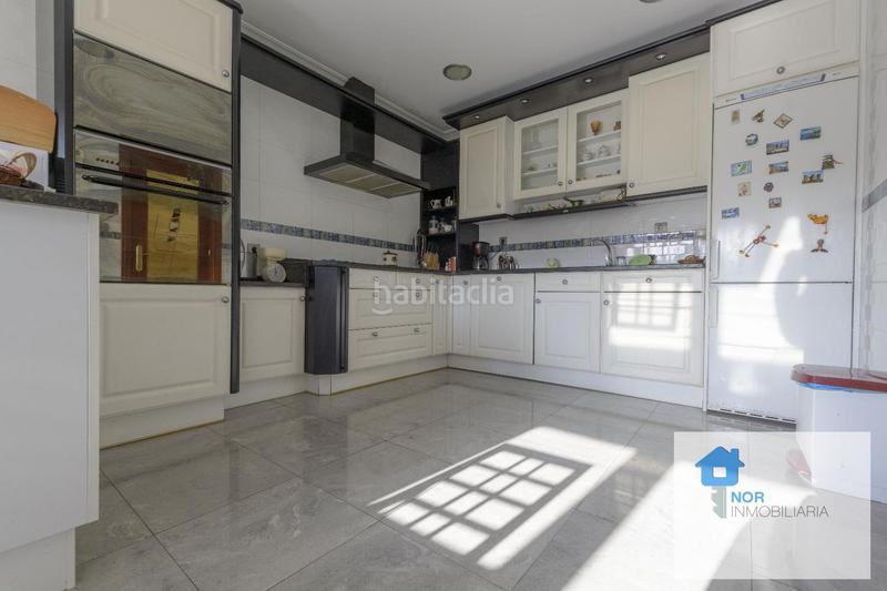 Foto 7c71683a-92fa-4e27-acf6-994615bdec87. Casa nor inmobiliaria vende en exclusiva casa de 379 m2 construidos, dentro de parcela privada de 1.438 m2, en pleno centro y en Liendo
