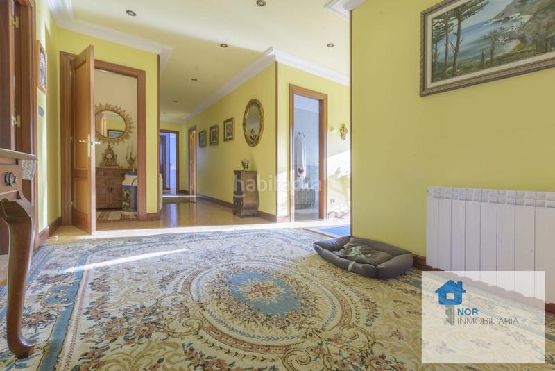 Foto ba9e7f57-9c61-4f9e-815e-a7b3ac1dd366. Casa nor inmobiliaria vende en exclusiva casa de 379 m2 construidos, dentro de parcela privada de 1.438 m2, en pleno centro y en Liendo