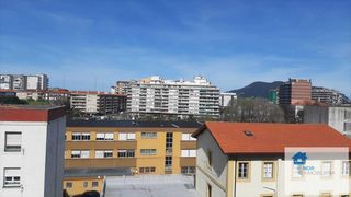 Etagenwohnung in Centro. Piso en venta de 2 habitaciones en laredo centro