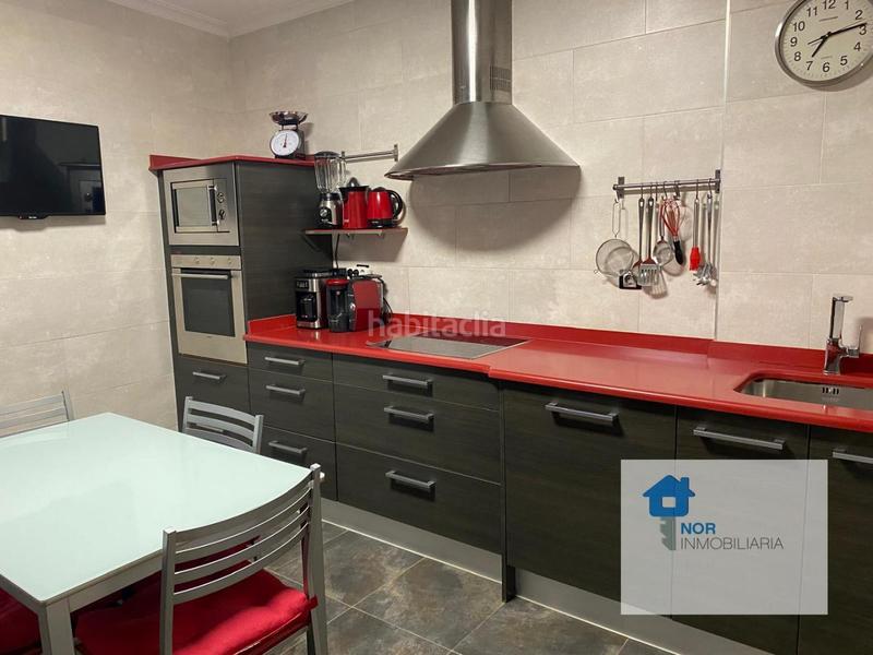Foto 09115ce8-d8a7-4142-ae27-321a8df45661. Dúplex a Zona Playa Laredo