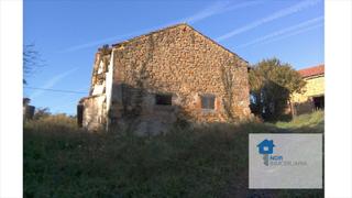 Casa a Hazas de Cesto. Norinmobiliaria vende una casa de piedra con cuadra y terreno, d