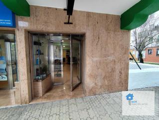 Local Comercial a Centro. Se vende local comercial, a pie de calle, de 50 m2 en el centro
