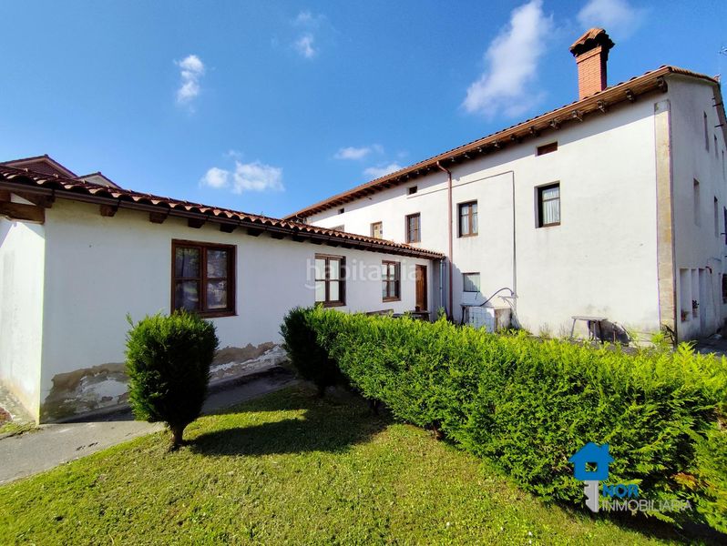 Foto 43480a1b-3f5f-4d36-90f5-3b502e2d514b. Casa adossada a Bárcena de Cicero
