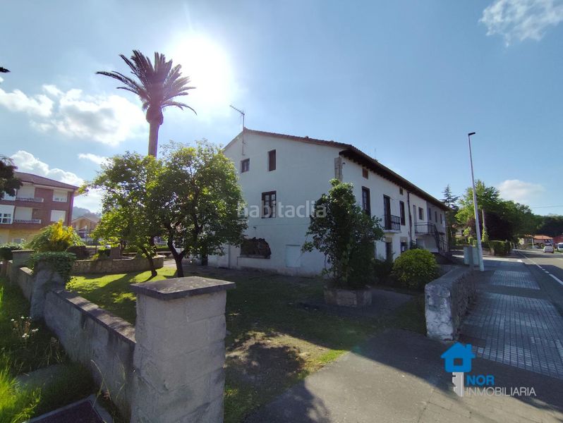 Foto dadedc02-59a5-44f4-8fc4-dadef42cc515. Casa adossada a Bárcena de Cicero
