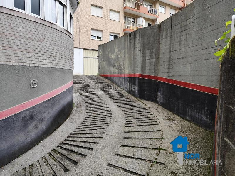 Foto 60ae97a2-830f-4a71-a3b3-04320305023a. Parking coche otra vez dando vueltas para ver donde aparcar el coche?norinmobiliaria tiene la solución, vendemos una plaza doble de aparcamiento en Laredo