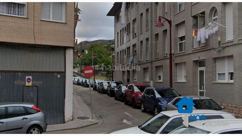 Foto d65f9115-f976-4e29-8e8e-f1870ab62671. Parking coche otra vez dando vueltas para ver donde aparcar el coche?norinmobiliaria tiene la solución, vendemos una plaza doble de aparcamiento en Laredo