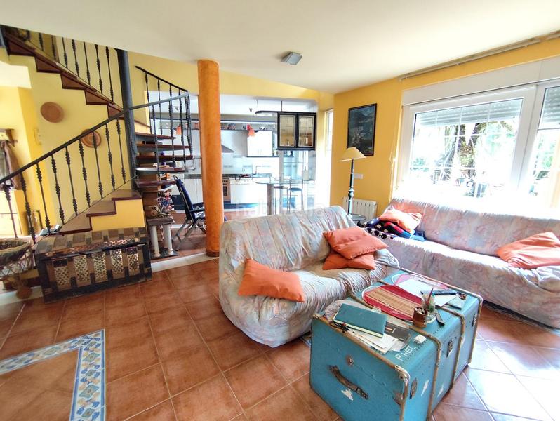 Foto a91e8923-3cba-4e84-9f2a-2ec85e523f0e. Casa descubre el encanto de esta maravillosa propiedad, rodeada de naturaleza en un entorno privilegiado.se trata de una casa independi en Voto