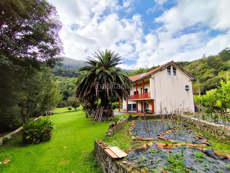 Foto d7a2e9ac-721d-4477-92e8-31af3f2733da. Casa descubre el encanto de esta maravillosa propiedad, rodeada de naturaleza en un entorno privilegiado.se trata de una casa independi en Voto