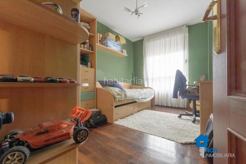 Foto cb3d9619-d06b-4a35-bdc9-3f74b105e39e. Pis amb piscina a Playa Ostende Castro - Urdiales