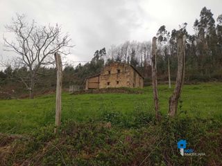 Casa en Rasines. Caba�a y terreno en barrio rasines, cantabria